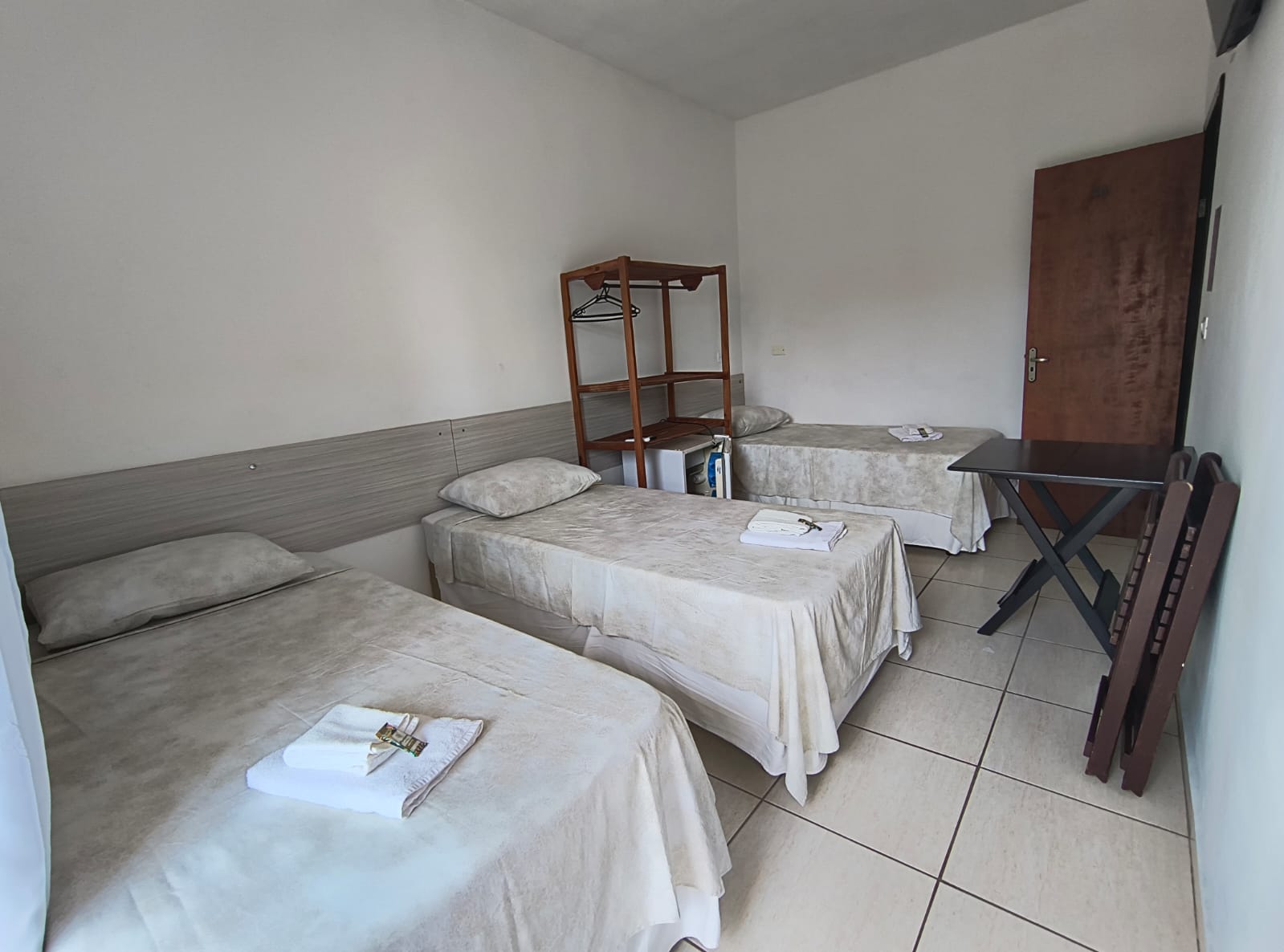 Suíte lateral 3 pessoas (modo solteiro)